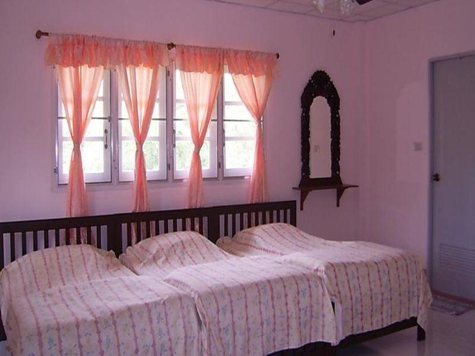 Bedroom 2, Happiness Resort, Sai Yok