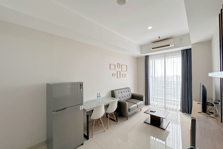 Living area 4, Ivory Nest 2Br At Grand Sungkono Lagoon Apartment, Surabaya