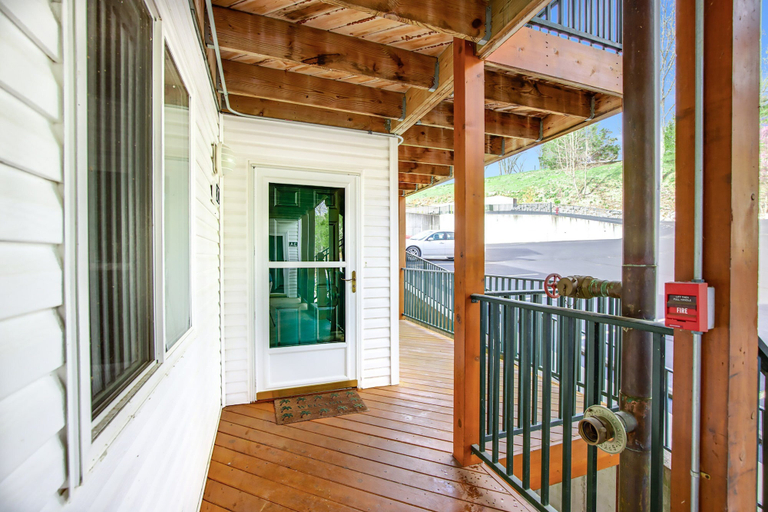 Exterior detail, Amazing Lake Views Within State Park - Gated Pool, Camden