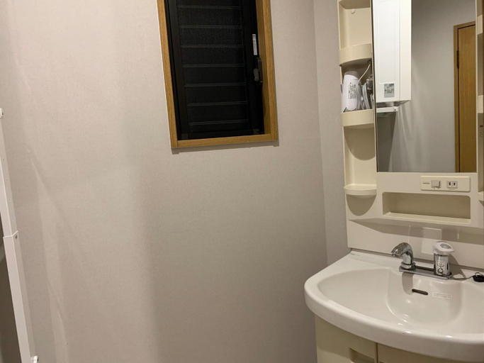 Bathroom 3, Ao-Dazaifu, Chikushino