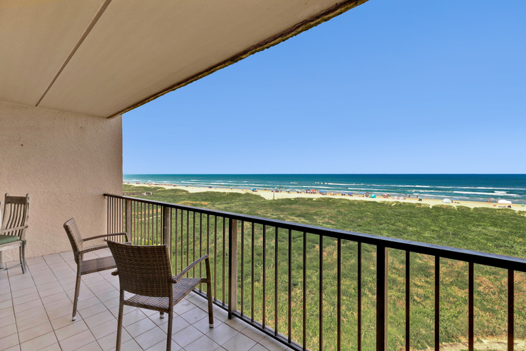 Property grounds 3, Beach House Unit #401 3 Bedroom Condo by RedAwning, Cameron