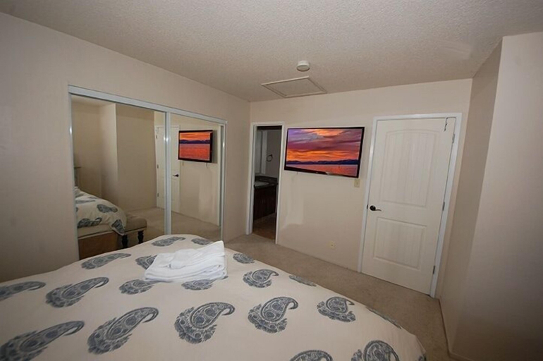 Room 3, 2078 Traverse Court 3 Bedroom Home, El Dorado