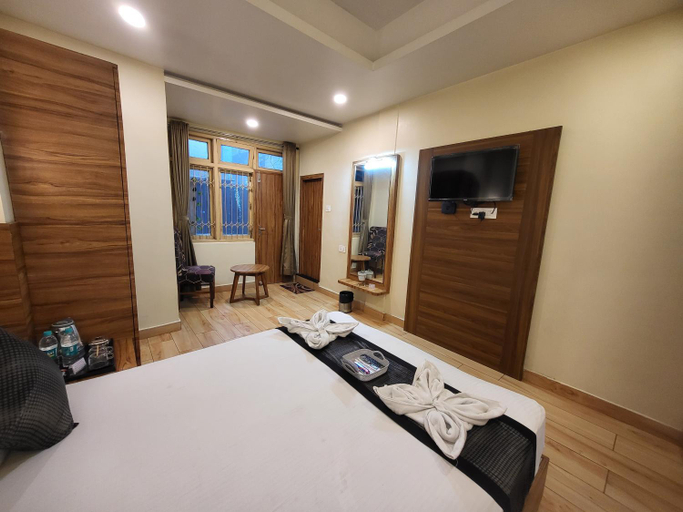 Bedroom 2, The Revett, Darjiling