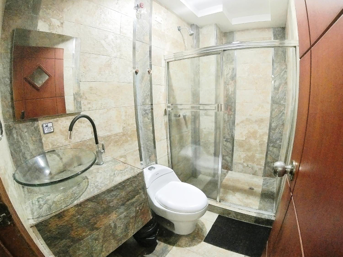 Others 5, Hostal Dugan, Baños