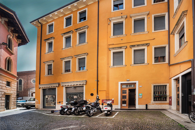 Exterior & Views 2, Italianflat - Rentroom, Verona