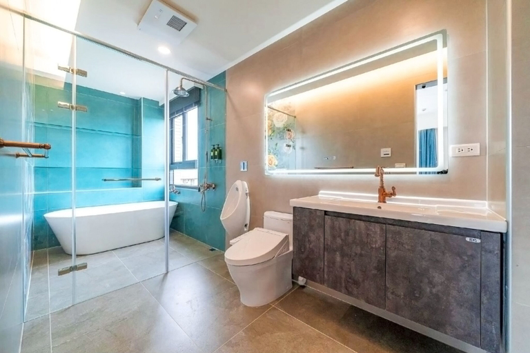 Room 2, Garden Eden, Yilan