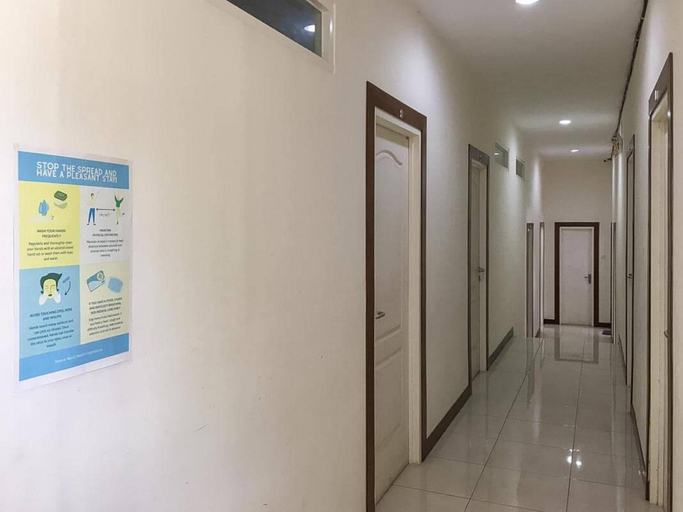 Public Area, RedDoorz @ Karangploso 2, Malang