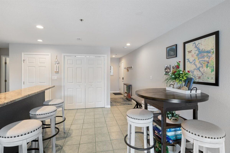 Room 3, Lakeview Condo, Pools, Patio With Grill, Near PB2 Launch, Camden