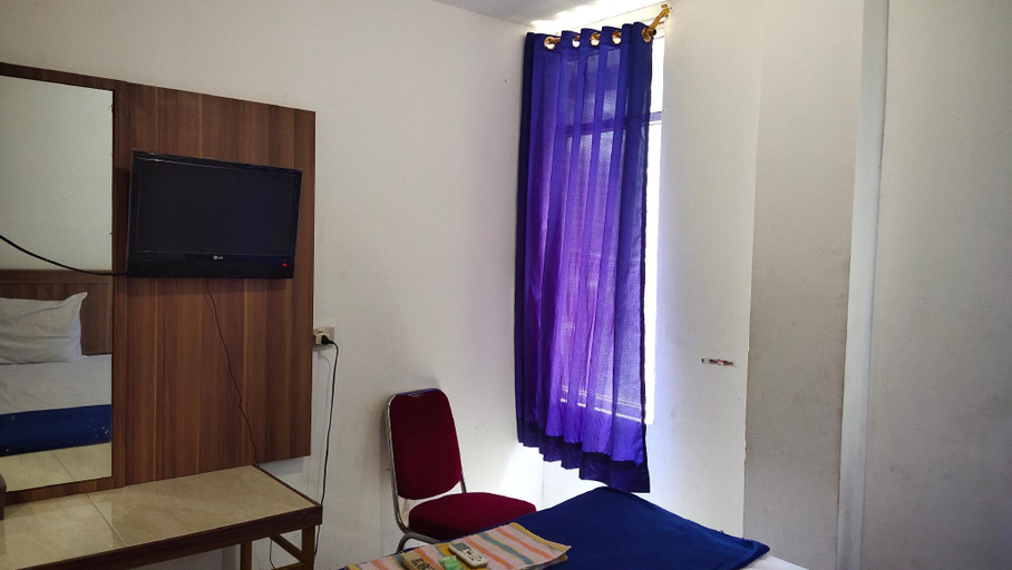 Bedroom, De' Premium Hotel Musi Raya, Palembang