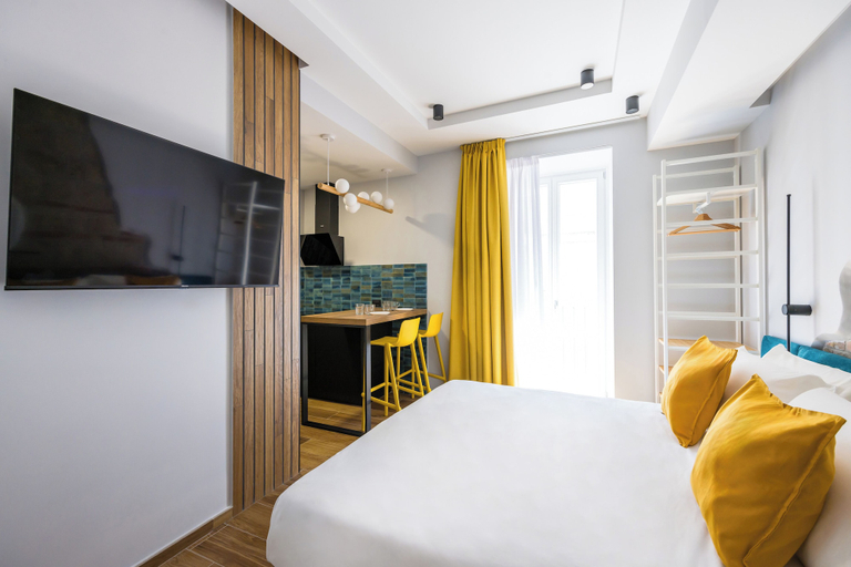 Room 4, Tribunali Trendy Accommodations by Wonderful Italy, Napoli