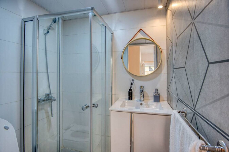 Bathroom 3, Agrius - Elegant Studio & Balcony in Batroun, Batroun