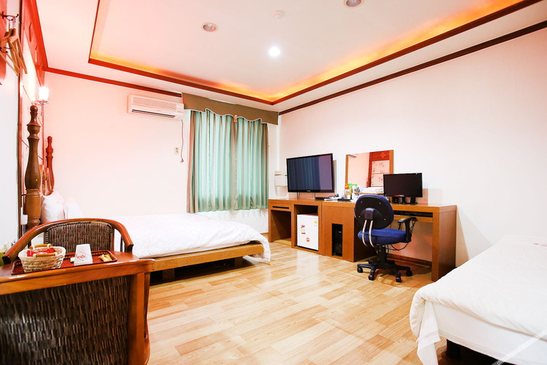 Bedroom 3, Chuncheon Hole in One, Chuncheon