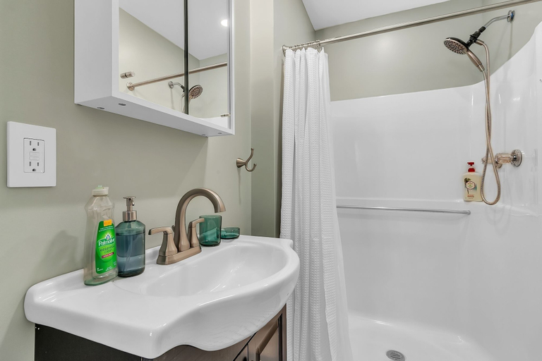 Bathroom 4, Cozy Trotter 4 Bedroom Home, Essex