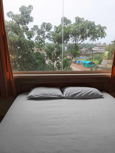 Room 3, SOHAN BOARDING AND LODGING, Udupi