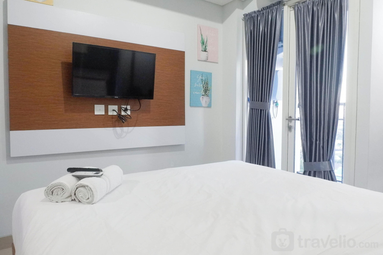 Room 3, Scenic Modern Studio Room At Tamansari Papilio Apartment, Surabaya