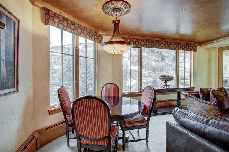 Dining, Beautiful Mountain View 2br Condo - Ski-in/out 2 Bedroom Condo, Eagle