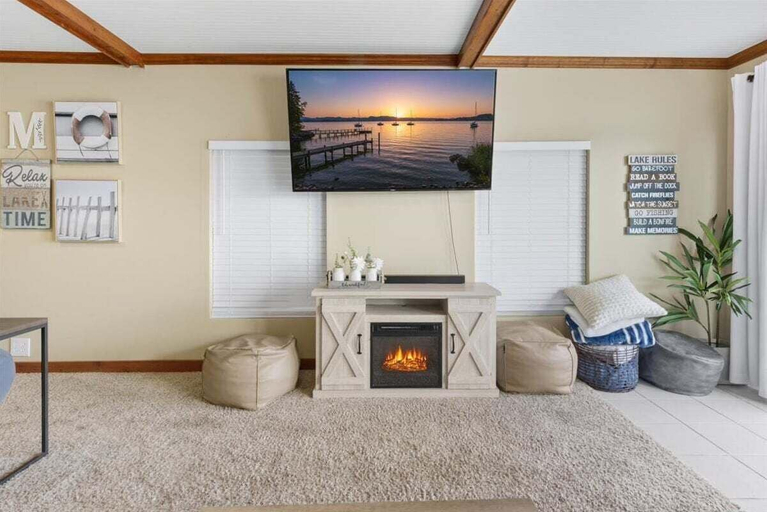 Interior 2, Breathtaking Views, Private Dock, Pure Relaxation, Morgan