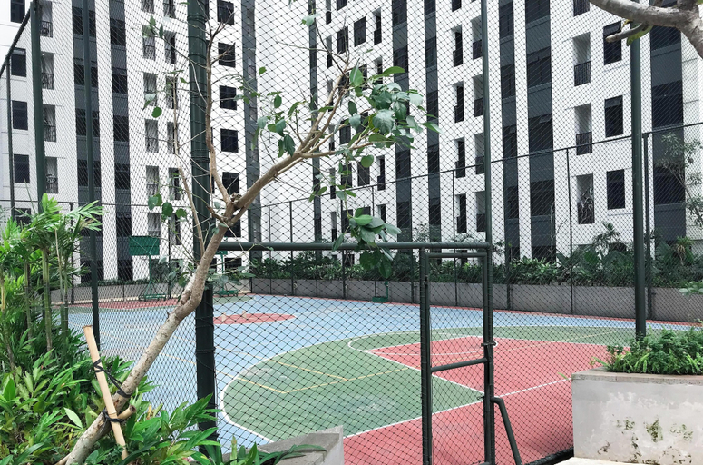 Basketball court, Homey And Warm Studio Pollux Chadstone Apartment, Cikarang