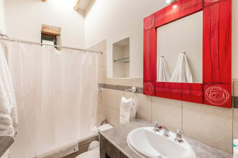Bathroom 5, Casa Pisac by Wynwood House, Calca