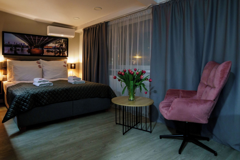Room 3, Kamienica no111a, Warsaw