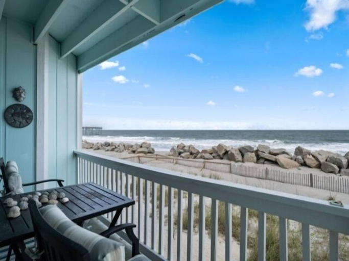 Property grounds 2, Beach Bliss 1 Bedroom Condo by RedAwning, New Hanover