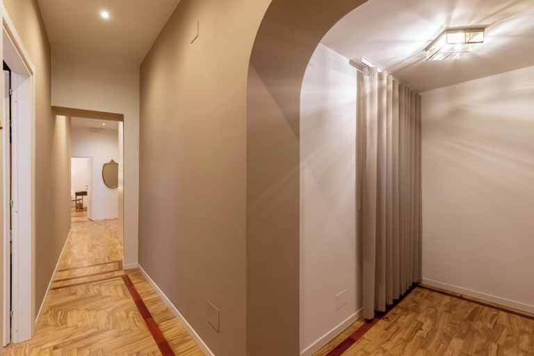 Hallway, Amelie SuiteTrevi, Rome
