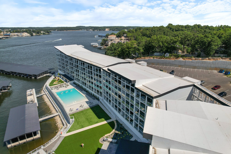 Exterior 5, Amazing Top Floor Condo at Topsider Resort Community, Camden
