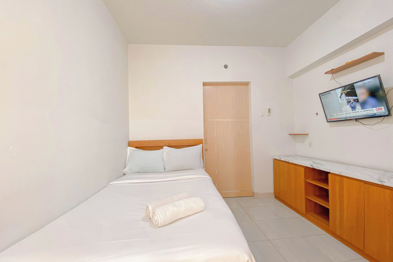 Room 4, Simple Basic 1Br At The Alton Apartment, Semarang