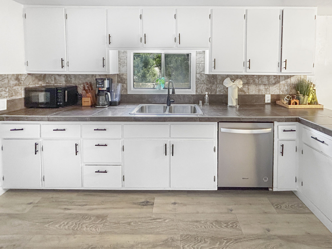 Private kitchen 4, Sparn Mountain Hideaway 3 Bedroom Home, Mesa