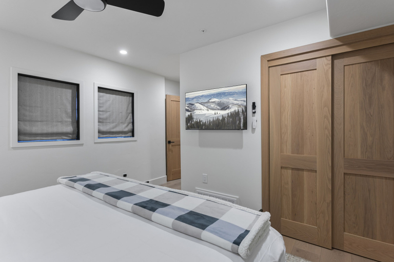 Room 2, 1072 - Three Bedroom Condo with Spa Boulder Creek by Deer Valley Resort, Summit