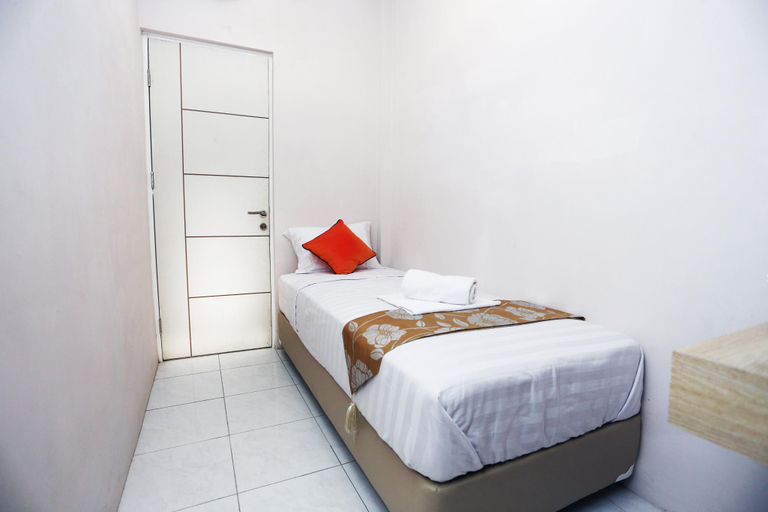 Bedroom 3, C Stone Hotel, Surabaya