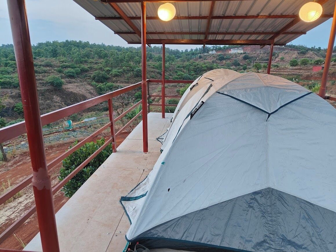 Room 4, Yuva Yatri Campsite, Satara