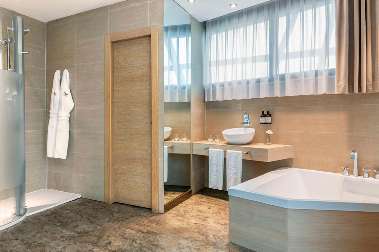 Bathroom 5, Nh Gijon Hotel, Asturias
