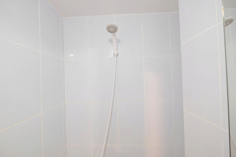Bathroom 4, Marble Haven Studio At Tokyo Riverside Pik 2 Apartment, Tangerang
