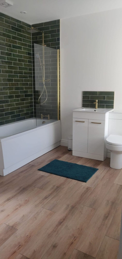 Bathroom, Raymond Views, Rhondda, Cynon, Taff
