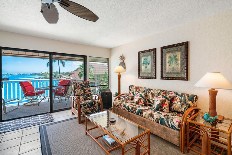 Living area 5, Great Ocean Views Wifi Free Concierge Top Floor - Vrkcv, Hawaii