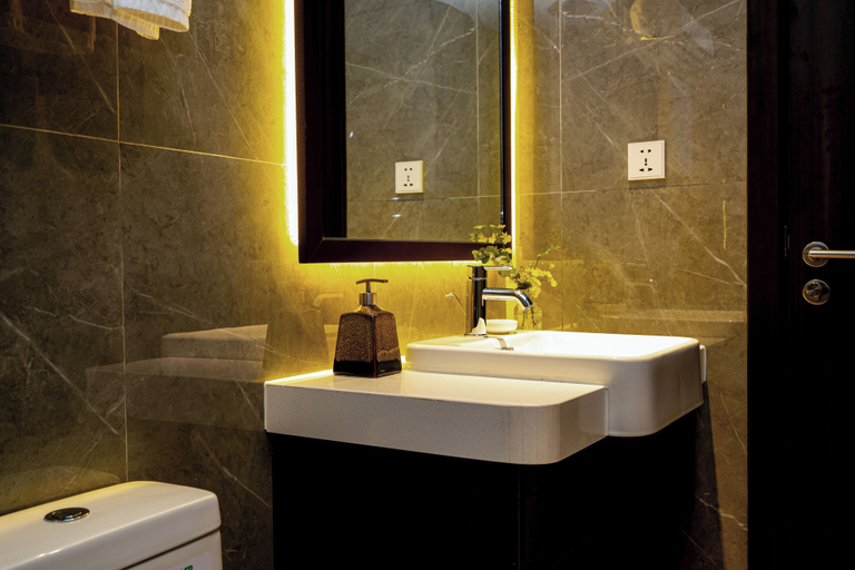 Bathroom 3, The Gloria Service Apartment by Silk Path, Ba Đình