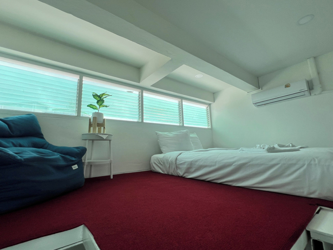 Room 5, LimeTree Loft Guesthouse, Phuket Island