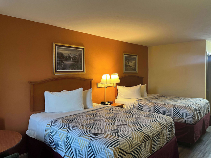 Bedroom 3, Motel 6 Morrilton, AR, Conway