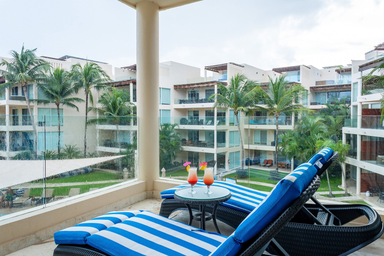 Property grounds 5, Elements 215 2 Bedroom Condo by RedAwning, Cozumel