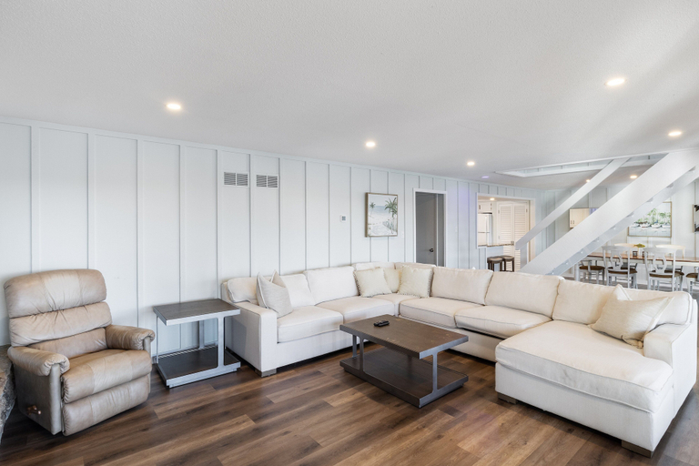 Living area 5, Firepit, Spacious Decks, Breathtaking Views, Morgan