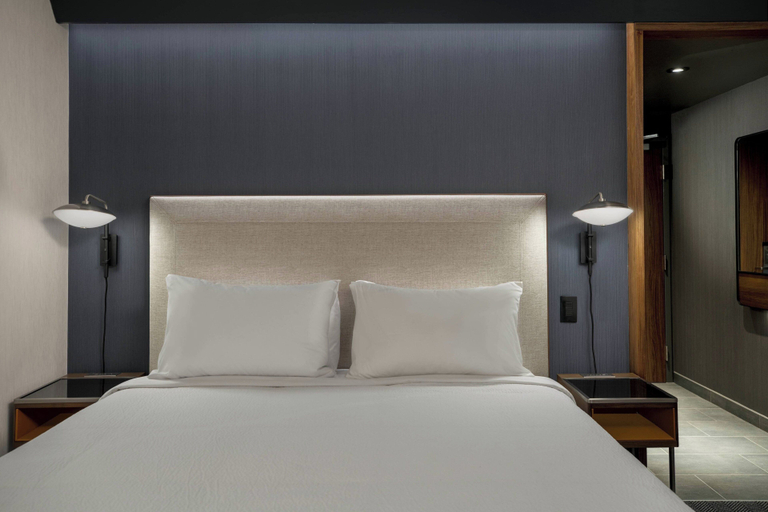 Bedroom 4, Courtyard by Marriott Milwaukee Brookfield at Poplar Creek, Waukesha