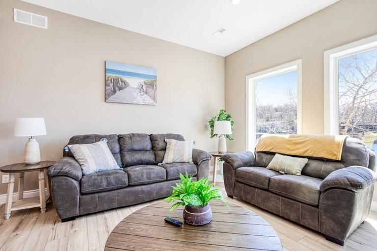 Living area 2, Luxury Home on Cove With Boat Slips, Waterslides, and Jump Deck, Camden
