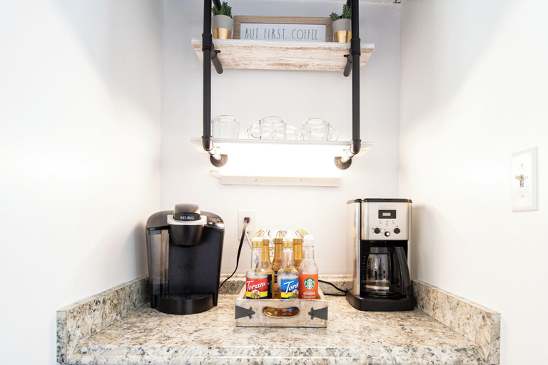 Private kitchen 5, Treetop Vibes on Horseshoe Bend, Camden
