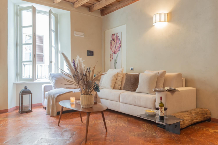 Others 5, Pantero Apartment, Como