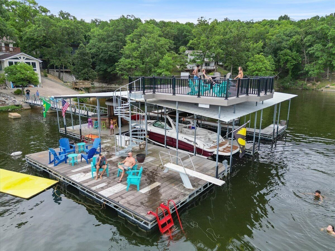 Marina 3, Epic Lake Vacation Home - 2 Story Slide!, Camden