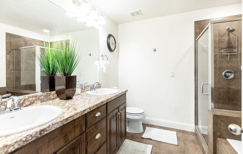 Bathroom 2, The Vintage 3 Bedroom Townhouse, Washington