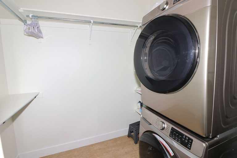 Laundry 2, Tranquil Modern Haven 2 Bedroom Home, Mesa