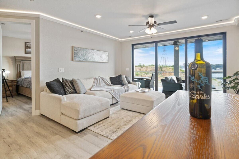 Living area 2, Lakefront Topsider Condo w/ Boat Slip, 2 Pools & Large Deck, Camden