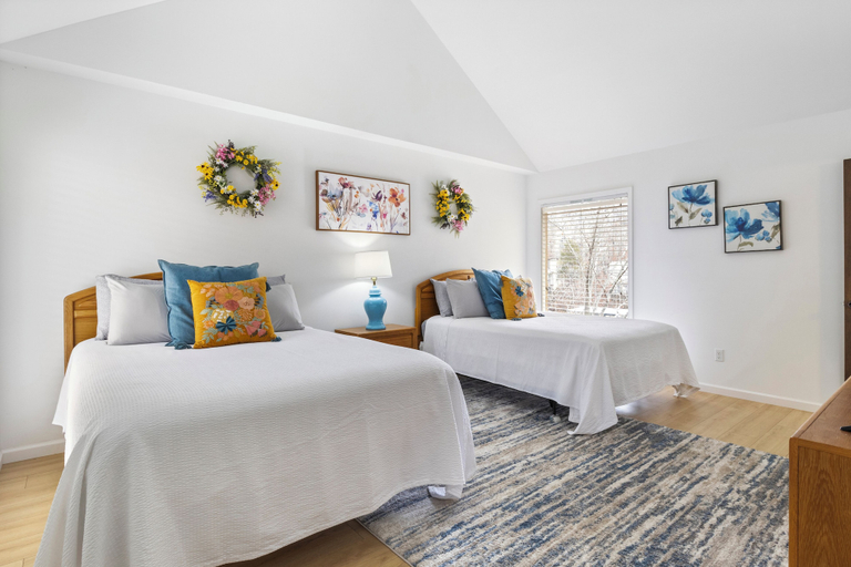 Room 3, Lakefront Home w/ Modern Upgrades, Private Dock & Boat Slip, Camden
